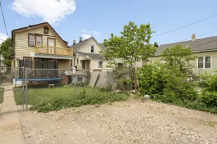 1916 S 7th St, Milwaukee, WI 53204 - Photo 17
