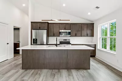 228 E Brown St, Milwaukee, WI 53212 - Photo 7