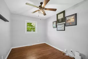 8001 W Whitaker Ave, Greenfield, WI 53220 - Photo 17