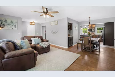 8001 W Whitaker Ave, Greenfield, WI 53220 - Photo 7