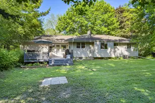 7035 N Rockledge Ave, Glendale, WI 53209 - Photo 25
