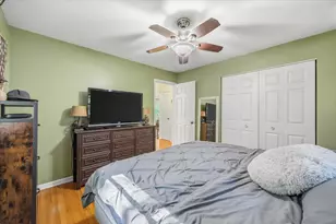 7035 N Rockledge Ave, Glendale, WI 53209 - Photo 17