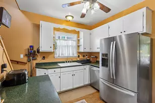 3866 E Armour Ave, Cudahy, WI 53110 - Photo 11