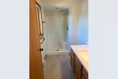 241  Quail Cir, West Bend, WI 53095 - Photo 15