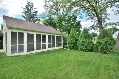 122 N Maple Ter, Oconomowoc, WI 53072 - Photo 7