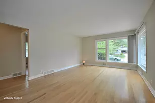 122 N Maple Terrace, Oconomowoc, WI 53072 - Photo 9