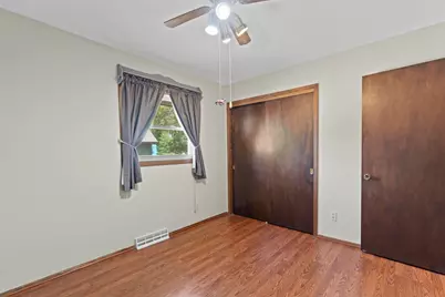 13885 W Crawford Dr, New Berlin, WI 53151 - Photo 19