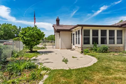 13885 W Crawford Dr, New Berlin, WI 53151 - Photo 27