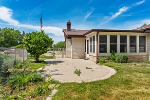 13885 W Crawford Dr, New Berlin, WI 53151 - Photo 27
