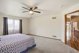 944 Bluebird Ct, Hartford, WI 53027 - Photo 17