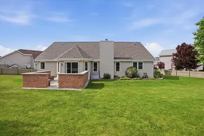 944  Bluebird Ct, Hartford, WI 53027 - Photo 43