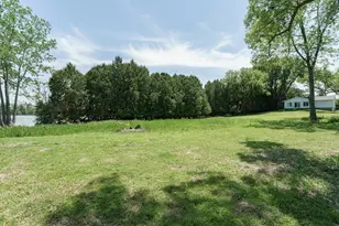 W4428 Lakeview Dr, Hustisford, WI 53034 - Photo 9