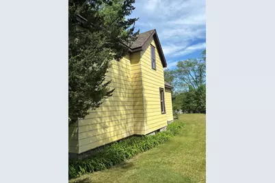 2707  Boschert St, Shelby, WI 54601 - Photo 3
