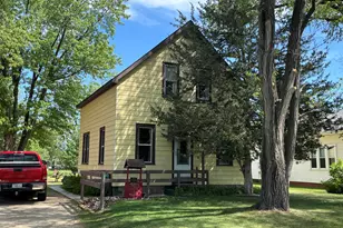 2707 Boschert St, Shelby, WI 54601 - Photo 1