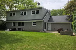 447 S Woodland Dr, Whitewater, WI 53190 - Photo 3
