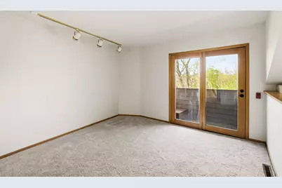 N89W16327  Main St, Menomonee Falls, WI 53051 - Photo 11
