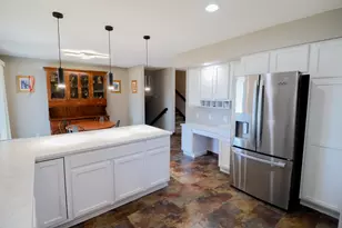 912 Packer Dr, Holmen, WI 54636 - Photo 11