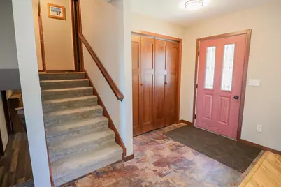 912  Packer Dr, Holmen, WI 54636 - Photo 3