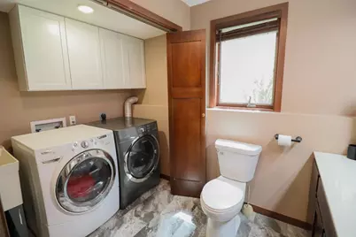 912  Packer Dr, Holmen, WI 54636 - Photo 25