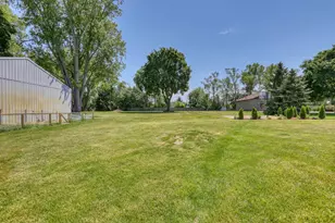 24519 84th St, Salem Lakes, WI 53168 - Photo 29