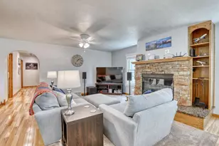 24519 84th St, Salem Lakes, WI 53168 - Photo 7