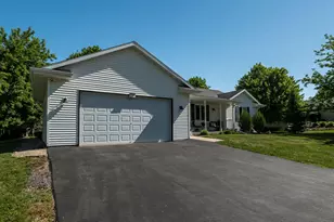 1342 Valley View Rd, Hartford, WI 53027 - Photo 37