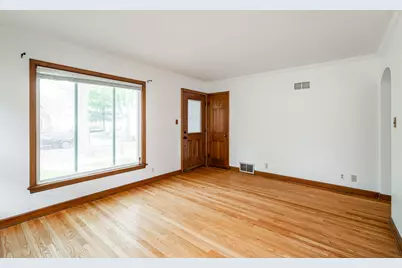 2940 N 73rd St #2940A, Milwaukee, WI 53210 - Photo 3