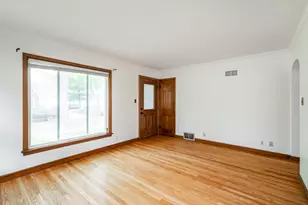 2940 N 73rd St, Milwaukee, WI 53210 - Photo 3
