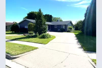 717  Mark St, West Salem, WI 54669 - Photo 3