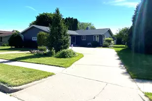 717 Mark St, West Salem, WI 54669 - Photo 3