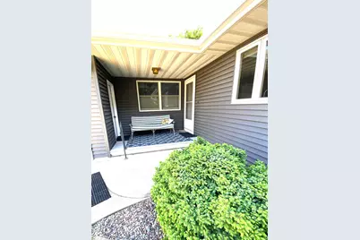 717  Mark St, West Salem, WI 54669 - Photo 5