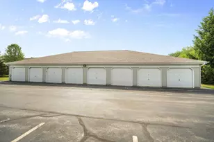 n110w16973 Ashbury Cir, Germantown, WI 53022 - Photo 15