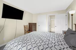 n110w16973 Ashbury Cir, Germantown, WI 53022 - Photo 9