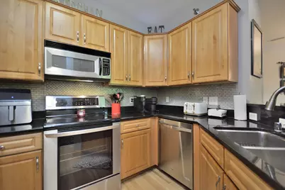 N74W13737  Appleton Ave #116, Menomonee Falls, WI 53051 - Photo 13