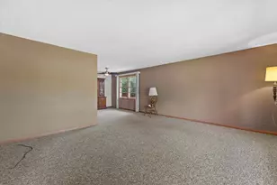 2833 Ohio St, Racine, WI 53405 - Photo 3