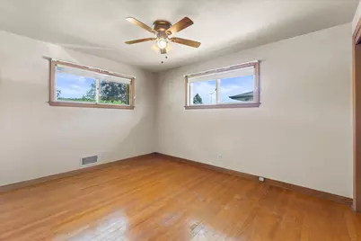 2833  Ohio St, Racine, WI 53405 - Photo 13