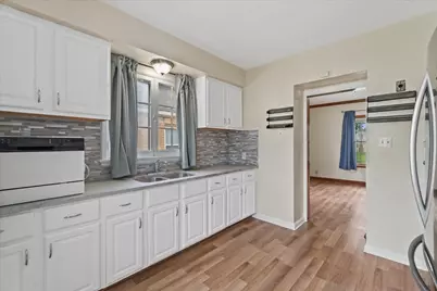 4872 N 40th St, Milwaukee, WI 53209 - Photo 23