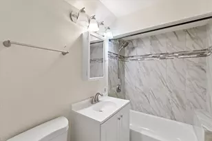 4872 N 40th St, Milwaukee, WI 53209 - Photo 5