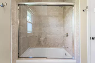 720 W Clovernook Ln, Glendale, WI 53217 - Photo 25