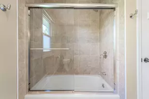 720 W Clovernook Ln, Glendale, WI 53217 - Photo 25