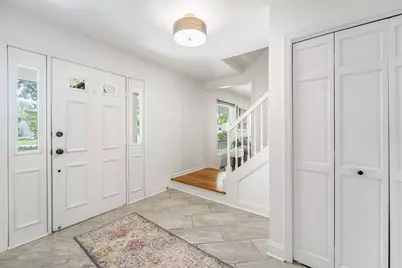720 W Clovernook Ln, Glendale, WI 53217 - Photo 5