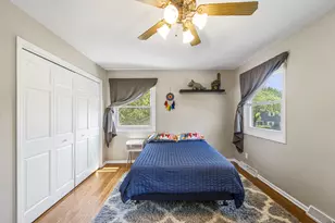 720 W Clovernook Ln, Glendale, WI 53217 - Photo 27