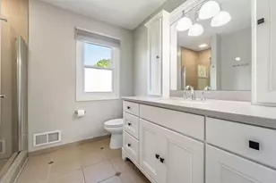 720 W Clovernook Ln, Glendale, WI 53217 - Photo 21
