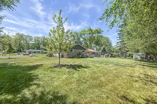 21660 Mayrose Blvd, Brookfield, WI 53045 - Photo 45