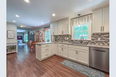 21660  Mayrose Blvd, Brookfield, WI 53045 - Photo 15