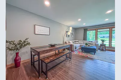 21660  Mayrose Blvd, Brookfield, WI 53045 - Photo 9