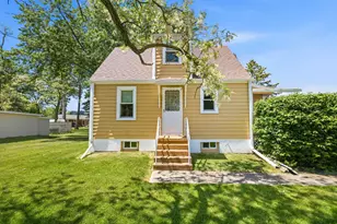 1178 N 4th St, Watertown, WI 53098 - Photo 5