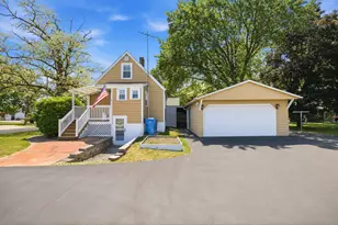 1178 N 4th St, Watertown, WI 53098 - Photo 1