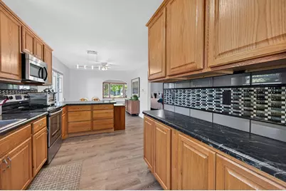 305  1st Ave, Holmen, WI 54636 - Photo 15