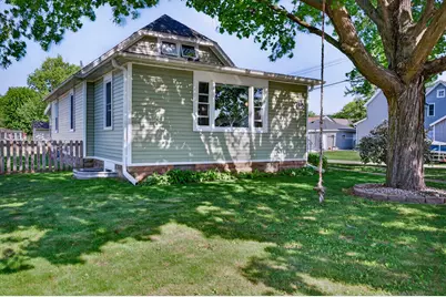 305  1st Ave, Holmen, WI 54636 - Photo 7